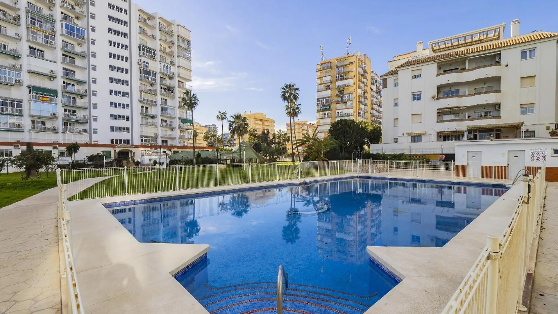 Cubo'S Sea View First Line Maite Study Apartment Benalmadena Spain